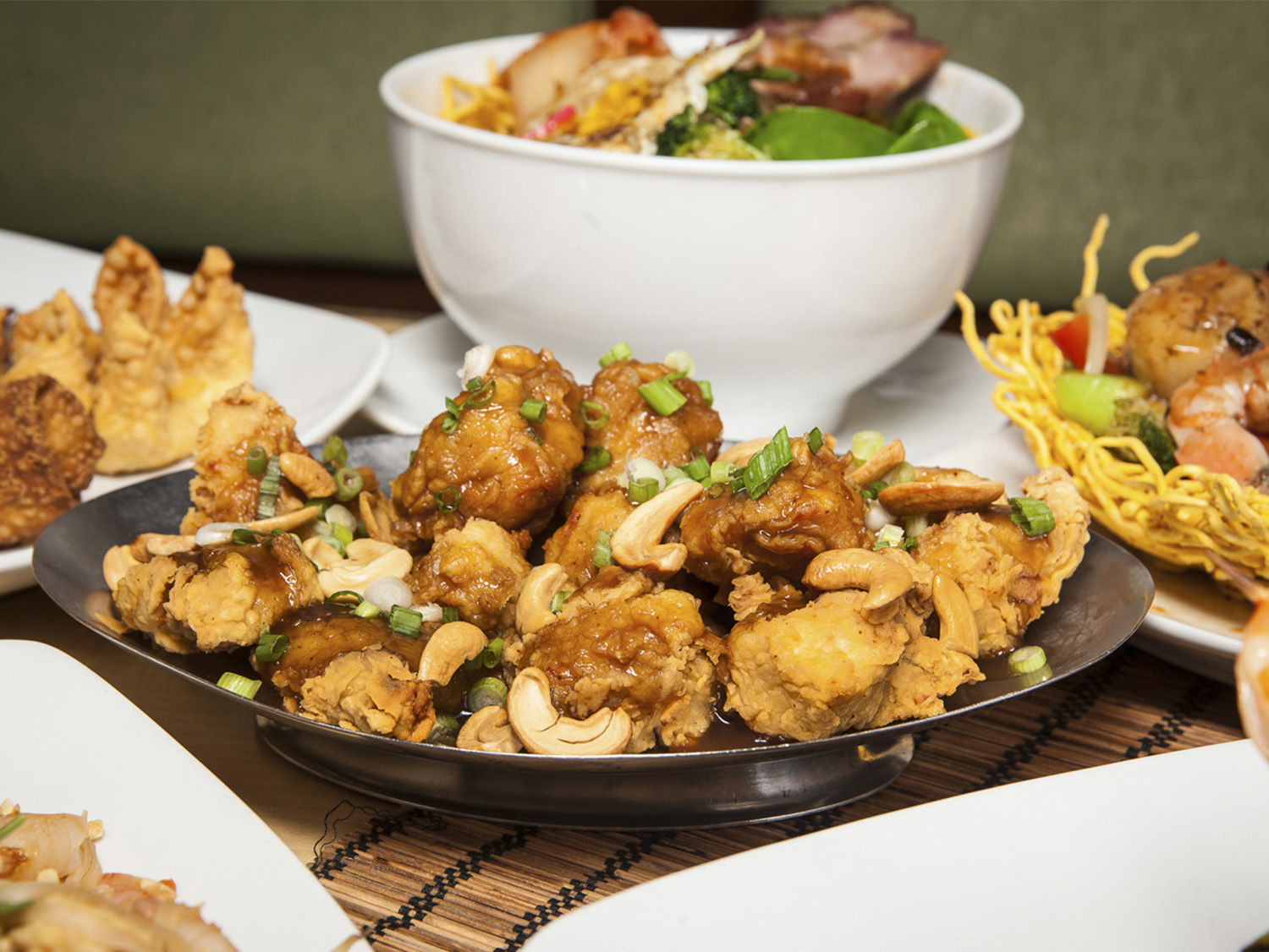 Leong's Asian Diner